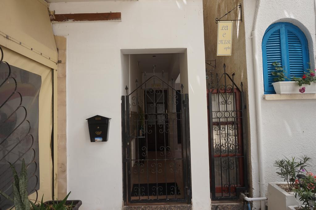 La C Mer Larnaca Esterno foto